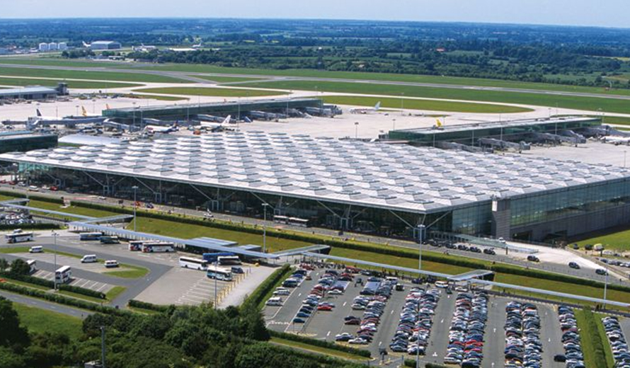 Where is Gatwick Airport pick up and drop off?
